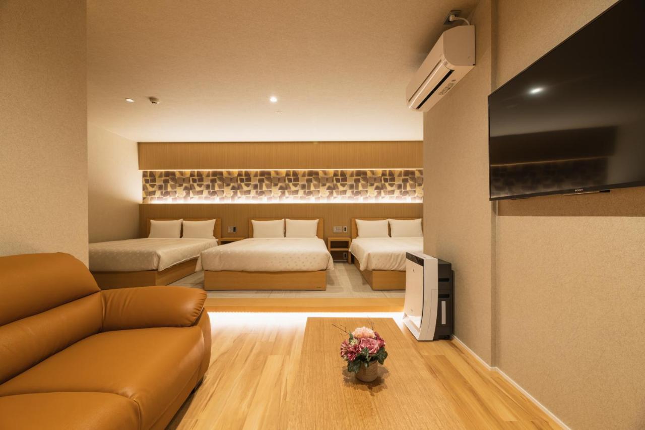 Grand Base Hakatamon Apart otel Fukuoka  Dış mekan fotoğraf